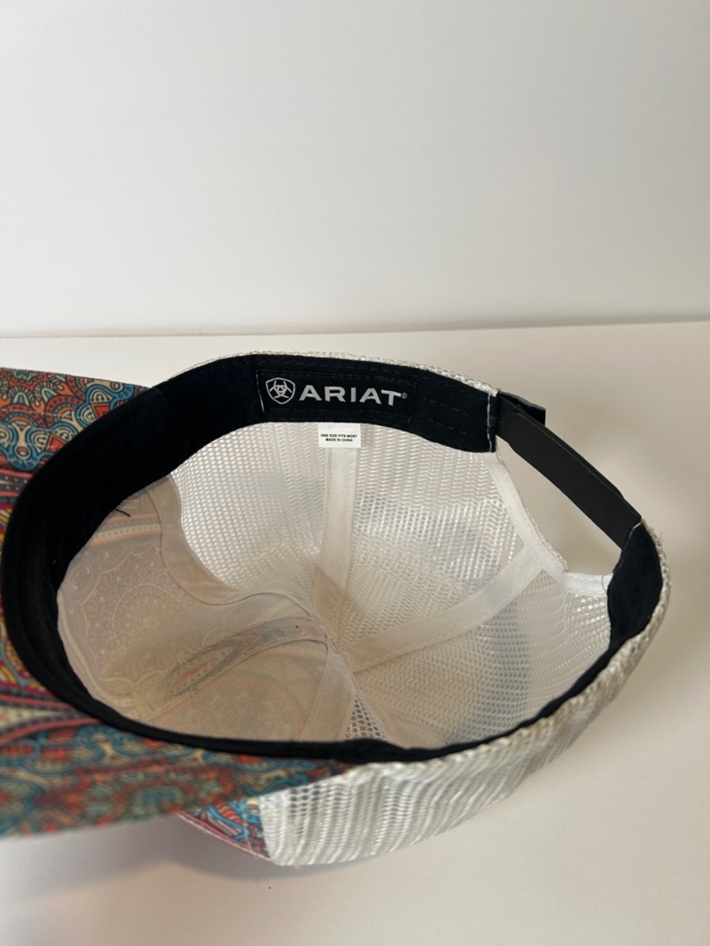 Ariat Multicolor Mandala Mesh Cap with Cream Back /women’s trucker hat - Picture 9 of 14